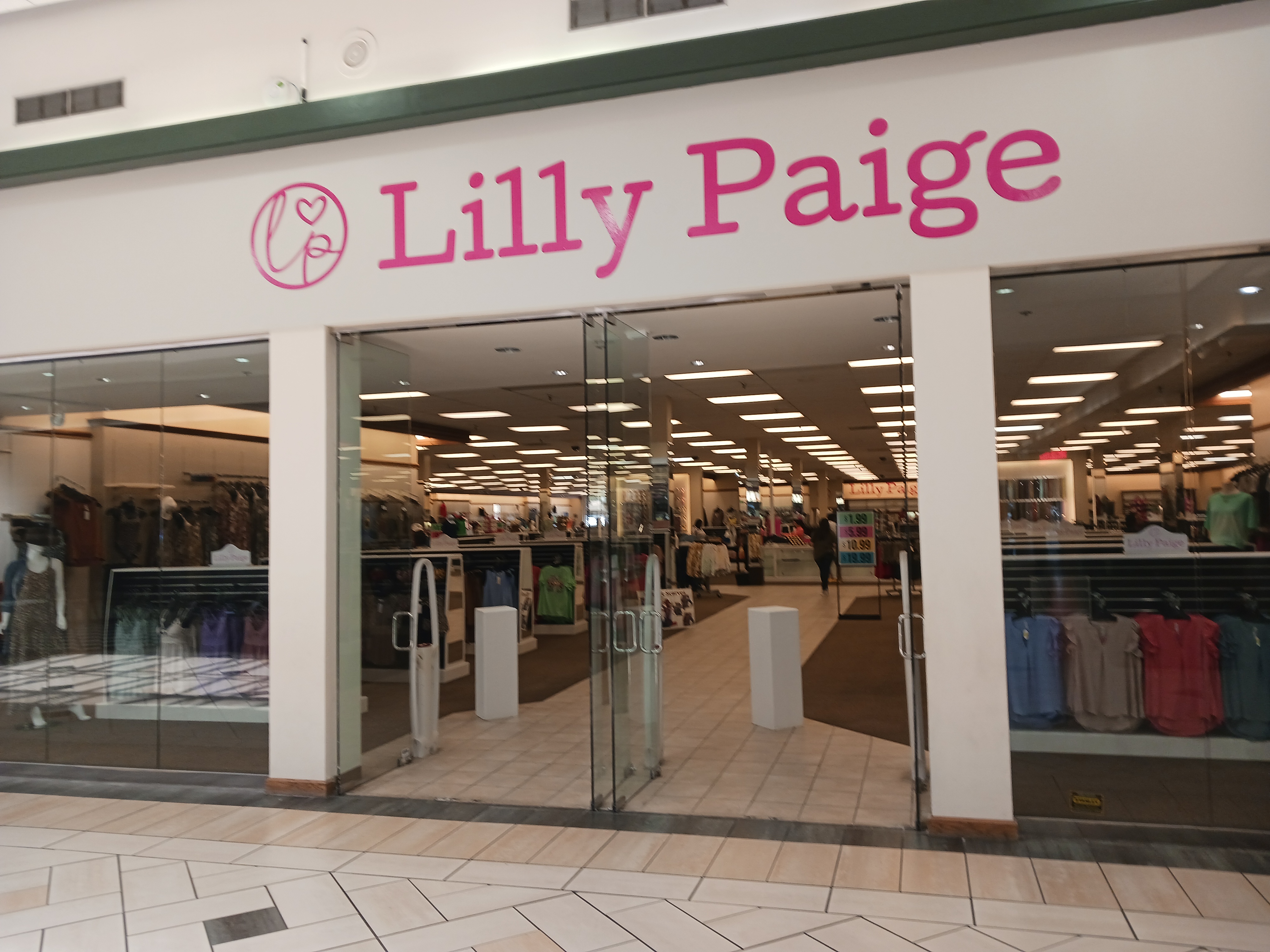 Lilly Paige opens in former Bealls space Texarkana Gazette