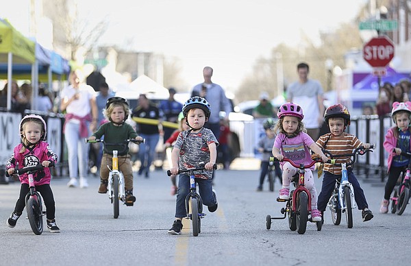 Bentonville's First Friday event for September is canceled - Vimarsana News