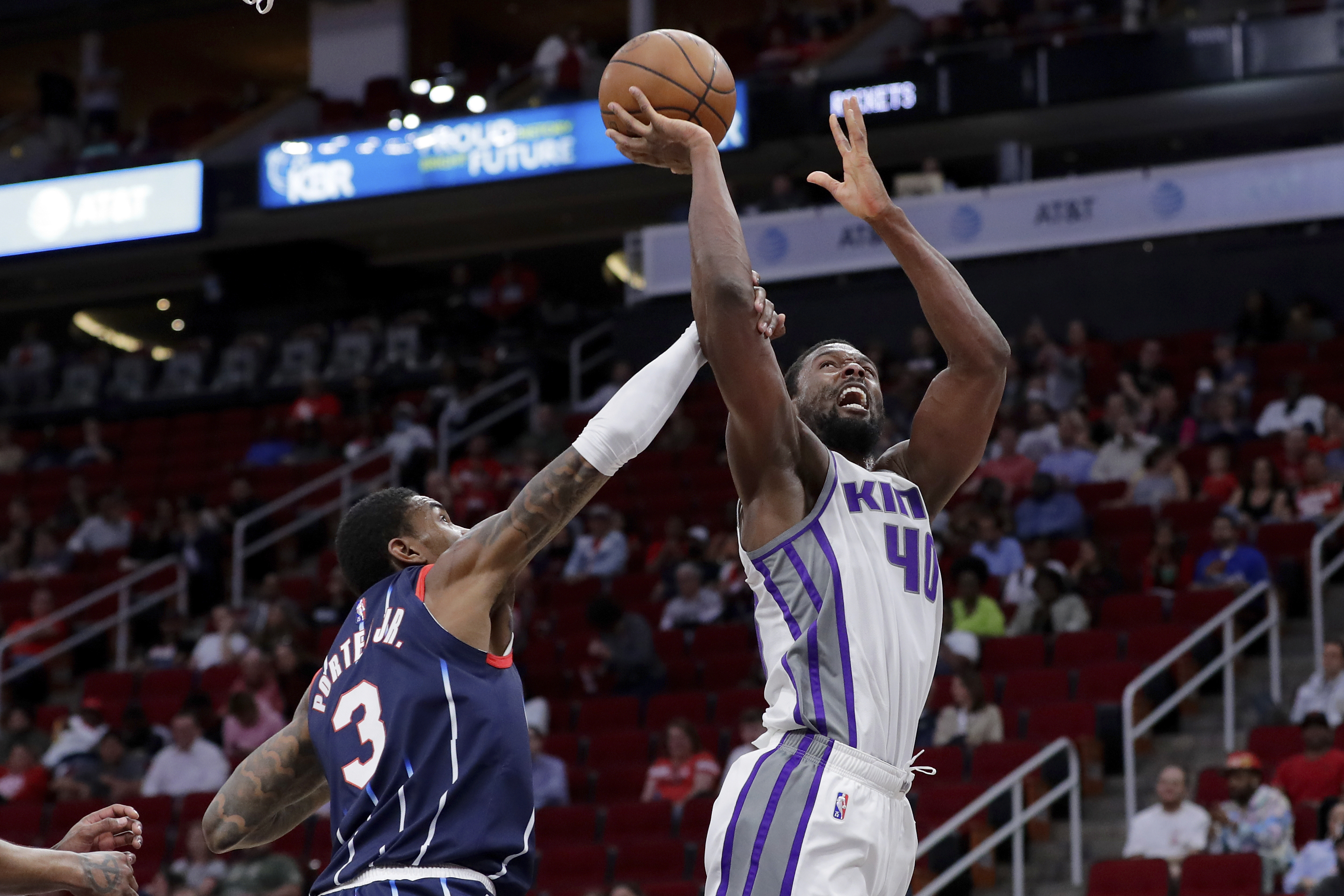 Barnes scores 25 in Kings' 2nd win over Rockets in 3 days - Vimarsana News