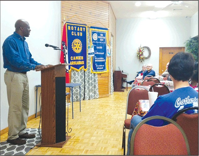 File photo
The late Stephone Avery, Sr speaks to the Camden Lions Club. A scholarship for Camden Fairview students has been established in memory of Avery.