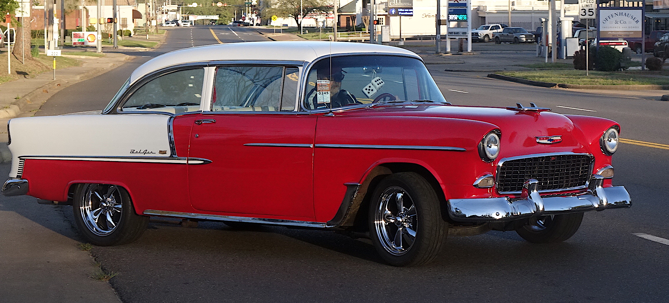 Cruise-in attracts unique cars - Vimarsana News