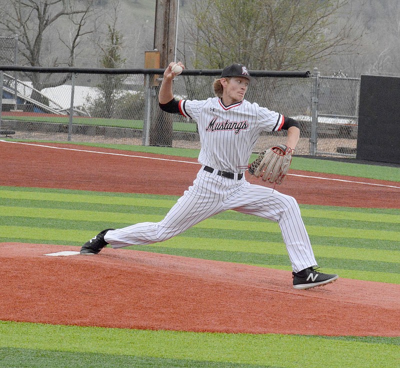 GRAHAM THOMAS/MCDONALD COUNTY PRESS
Isaac Behm throws a pitch for McDonald County on Tuesday against Lamar. Behm picked up the save in relief of Levi Helm in the Mustangs' 6-1 win.