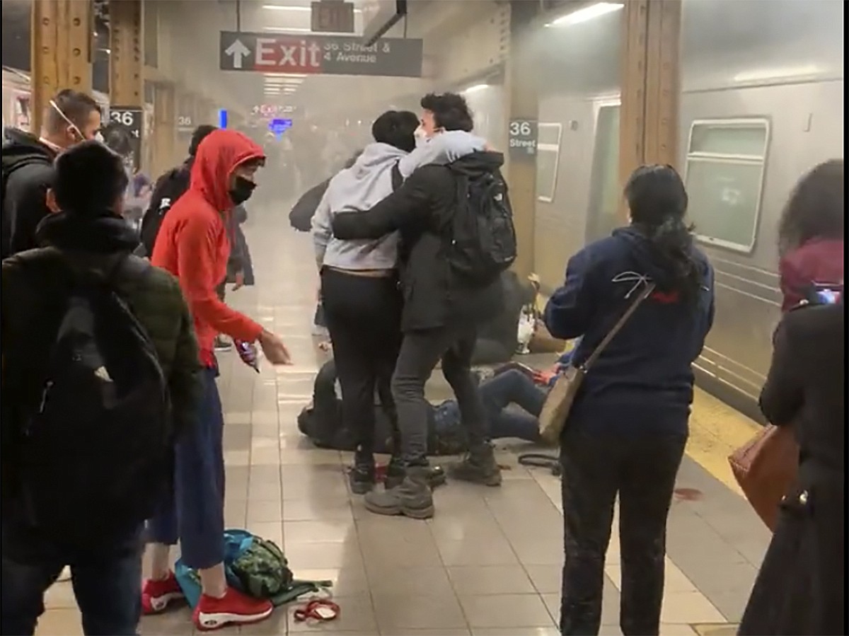 Police focus on van renter in Brooklyn subway shooting probe ...