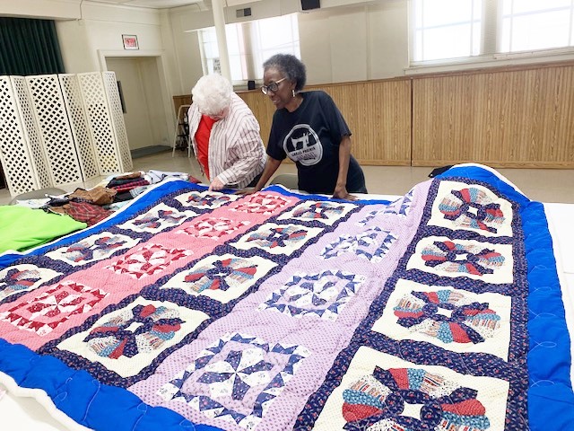 Quilt Society readies for camp, ’22 project