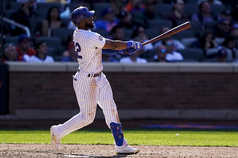 Mets' Lindor strikes from both sides of the plate