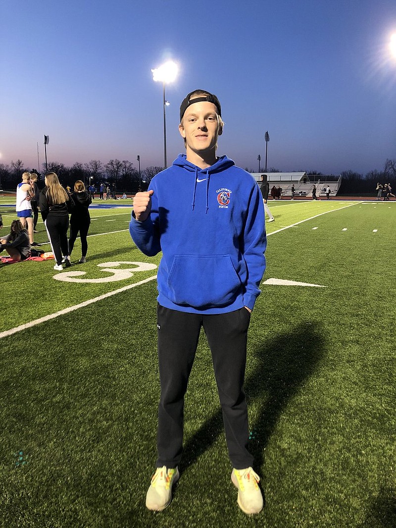 Junior Ian Miller placed 3rd in the 800m Run with a time of 2:14 and 6th in the 1600m Run with a time of 5:07 at the Jack McCush Invitational in Boonville.