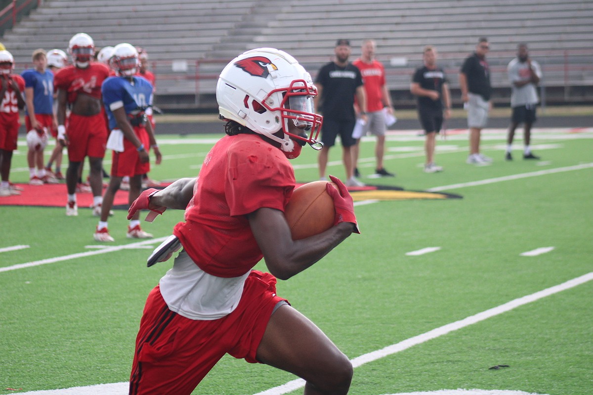 Jarvis Reed Wide receiver Jarvis Reed sees big year for Camden Fairview football in ...