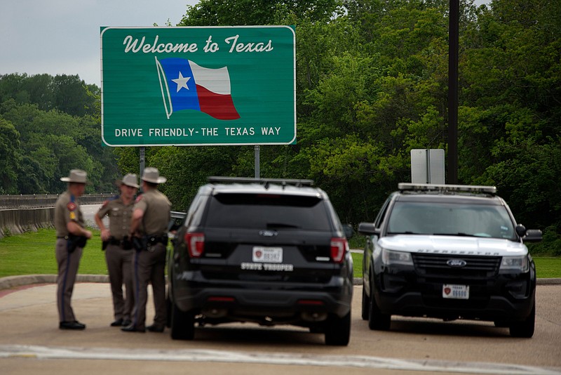 pudgy-texas-state-troopers-who-don-t-shrink-their-waists-could-be