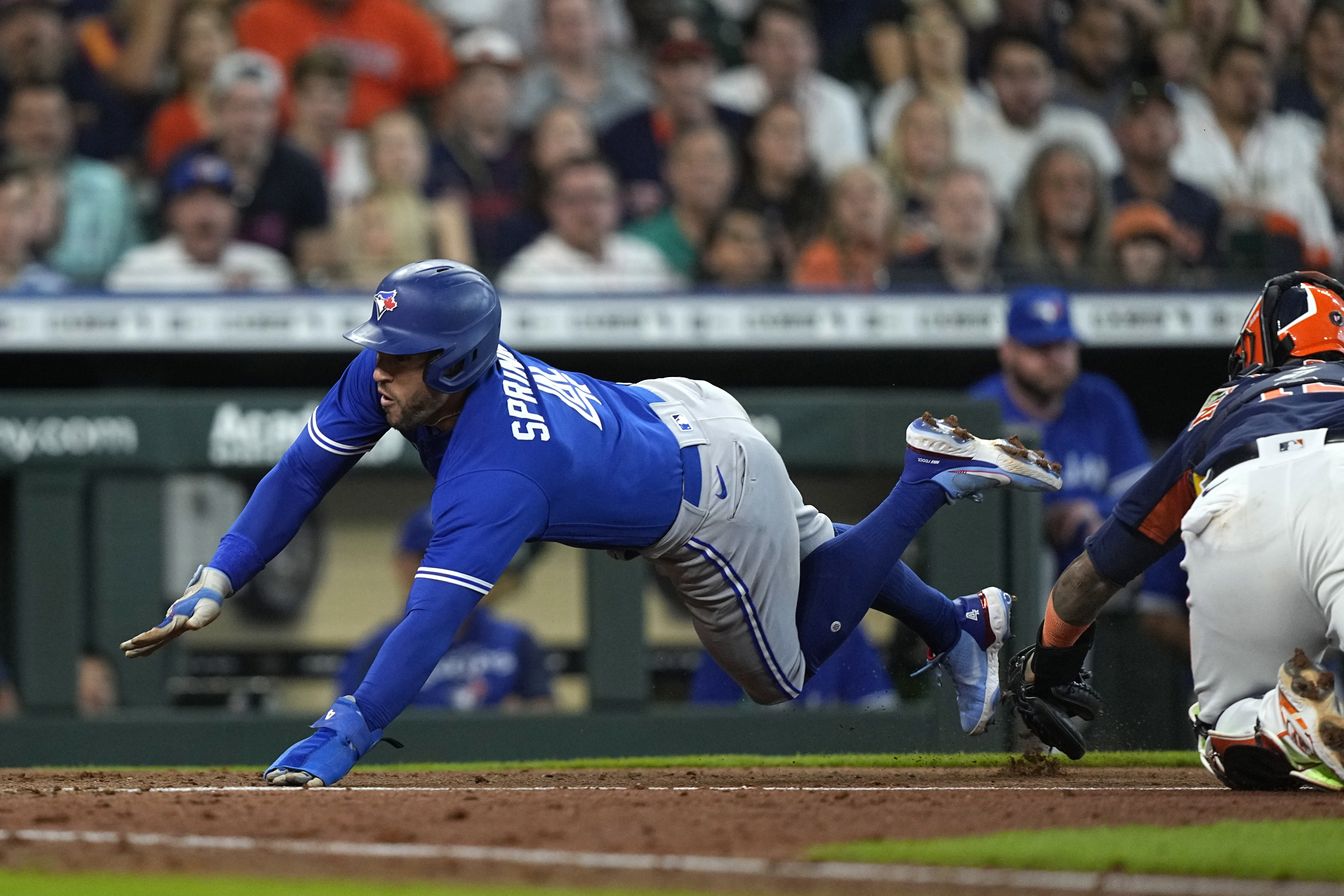 Rookie Jeremy Peña 2-run homer helps Astros defeat Blue Jays 8-7