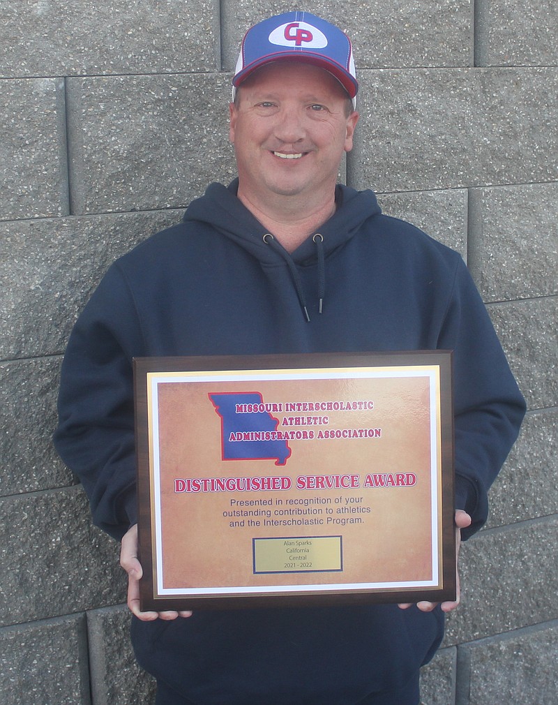 California High School alum Alan Sparks was honored on Monday night for winning the MSHSAA Distinguished Service Award with 30 years of service at California High School.