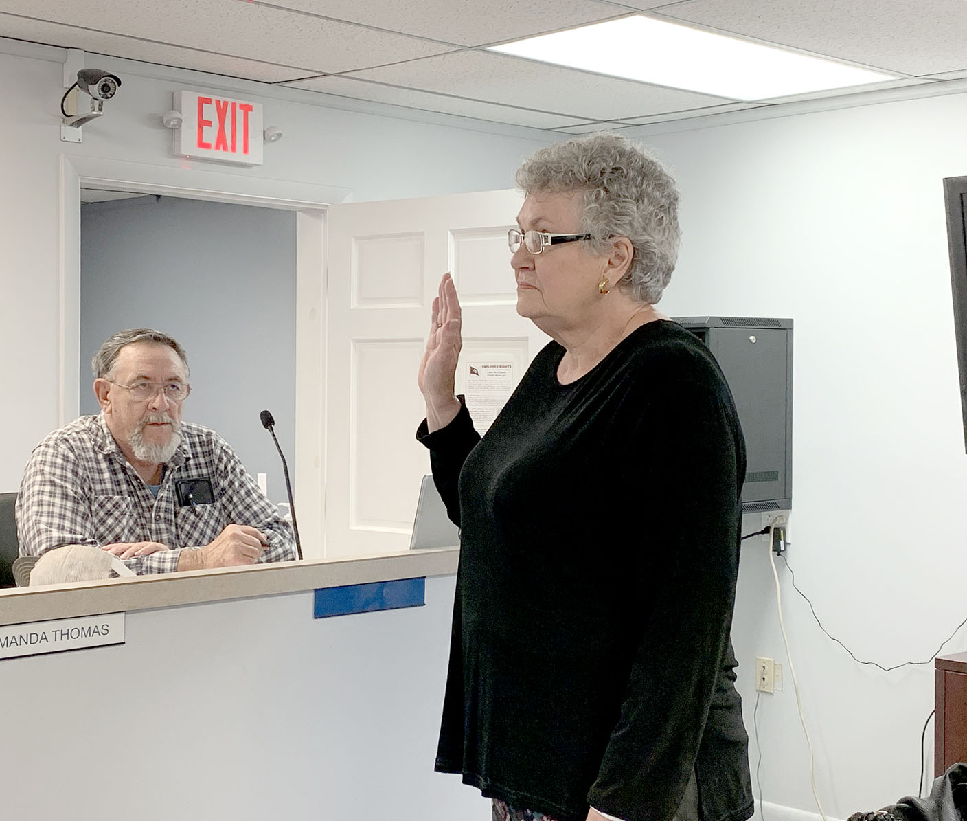 Lincoln City Council appoints Mary West as new member - Vimarsana News