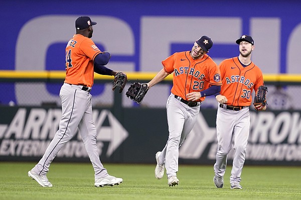 Verlander Shines for Astros in Game 1 Victory