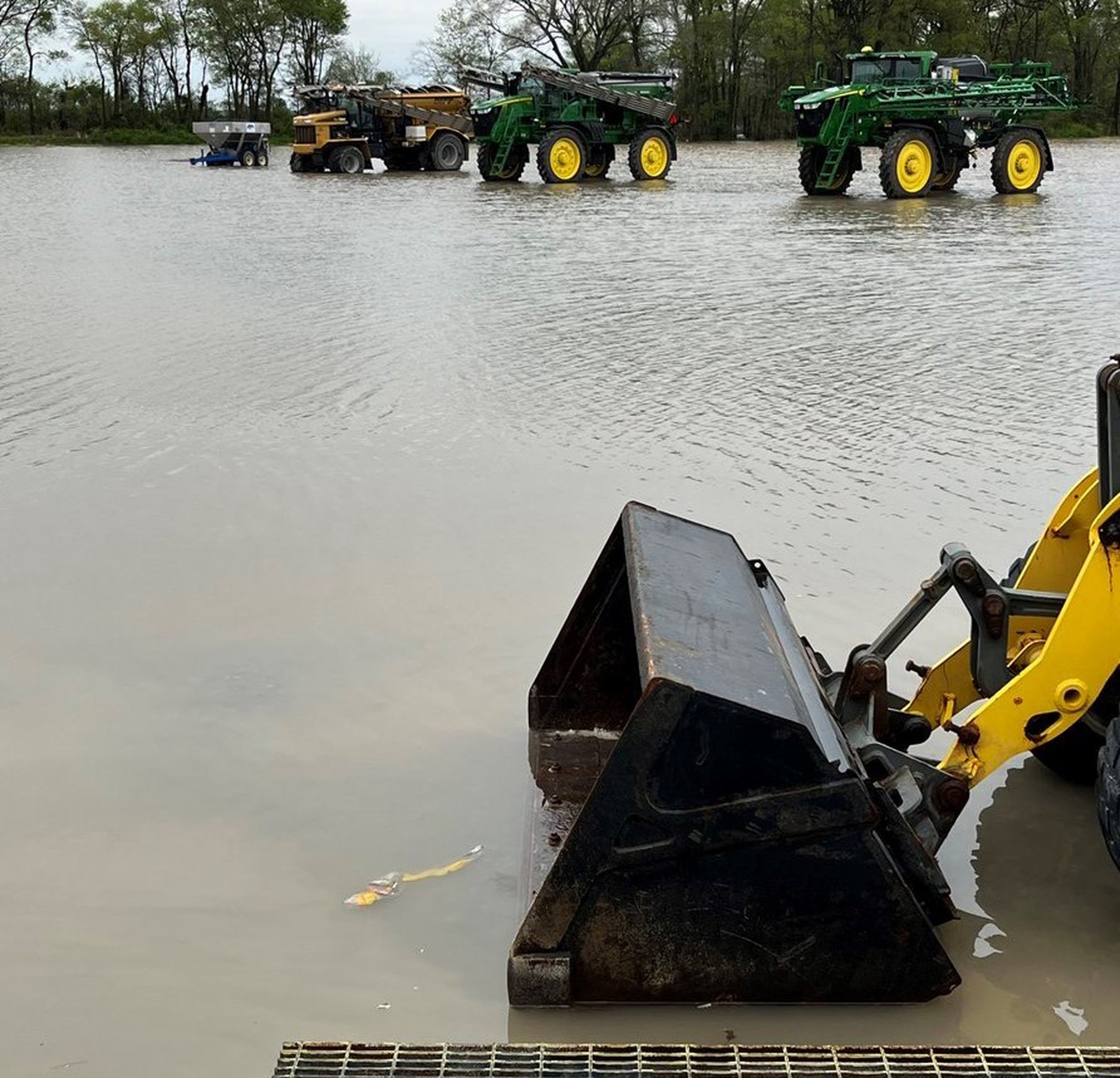 Rainfall, damp soil delay planting time in Arkansas