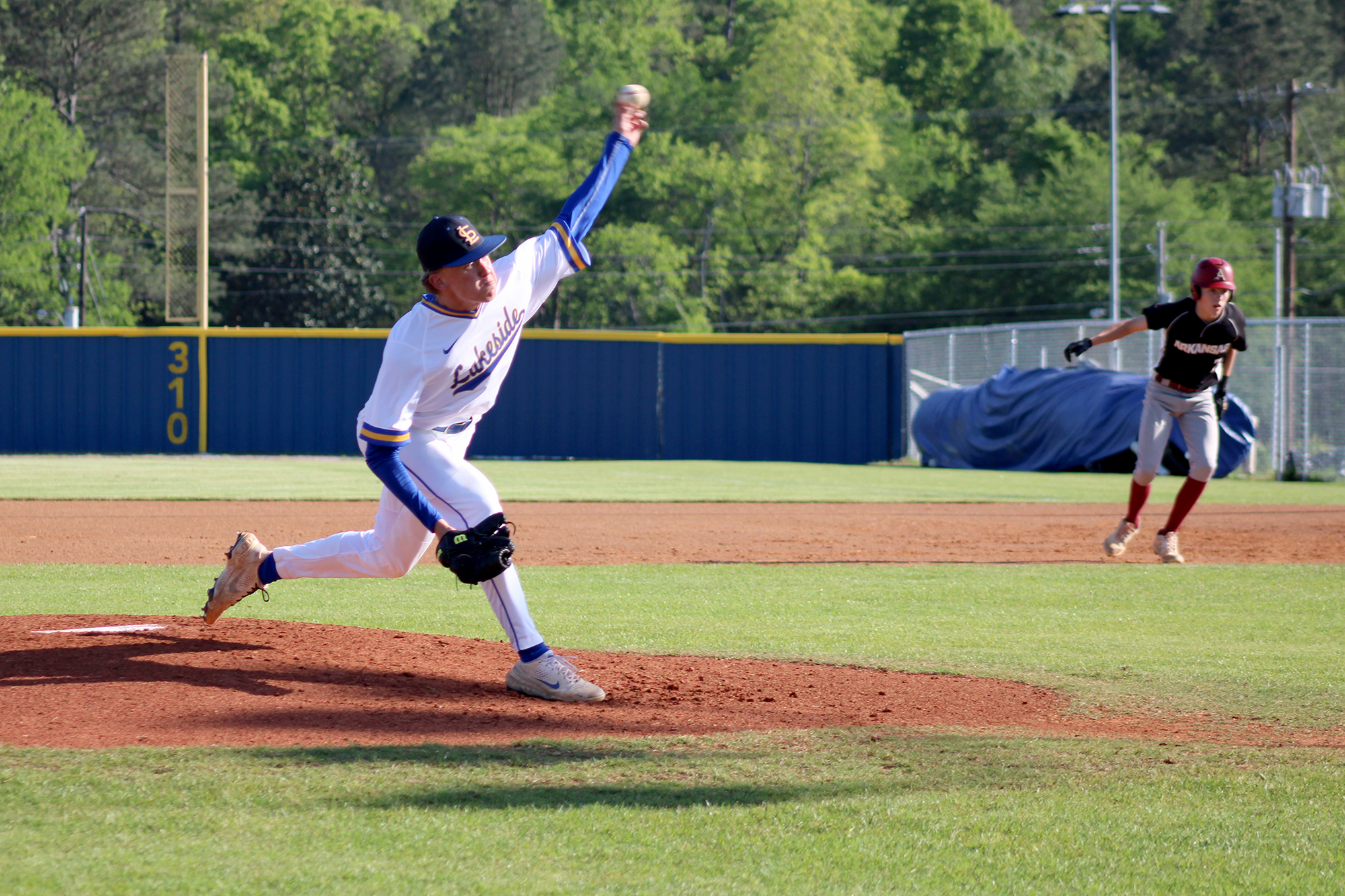 Waid, Razorbacks too much for Rams - Vimarsana News