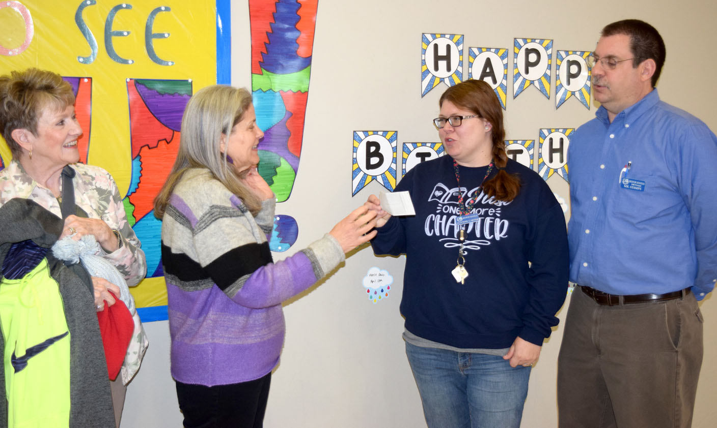Northside Elementary in Decatur receives donation from local Altrusa group - Vimarsana News