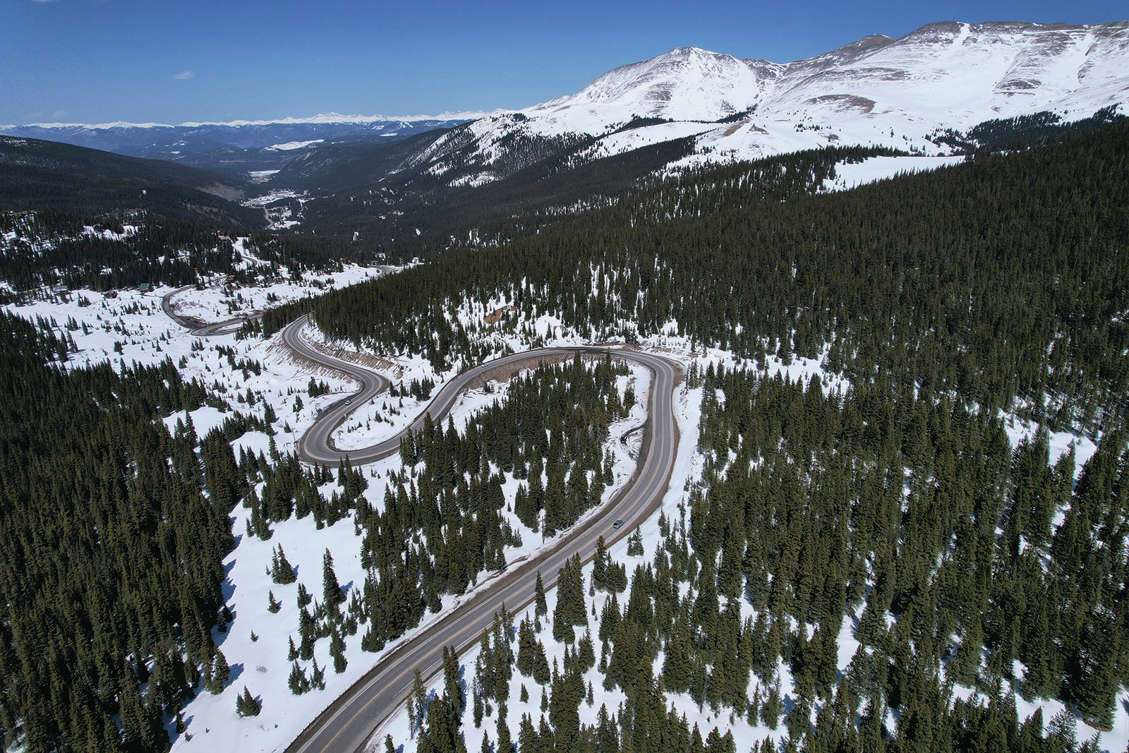 To refine water forecasts, western U.S. cities map snow by plane - Vimarsana News