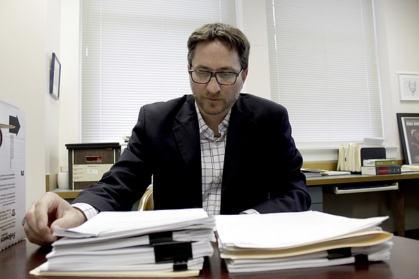 Pandemic pushes Oregon's public defender system to the brink - Vimarsana News
