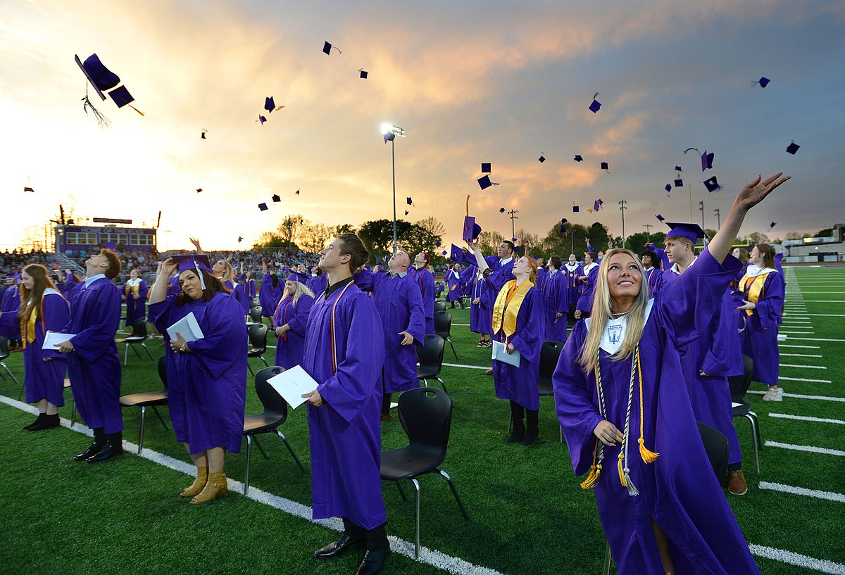 Graduation Ark Graduations returning to normal in Northwest Arkansas, River Valley ...