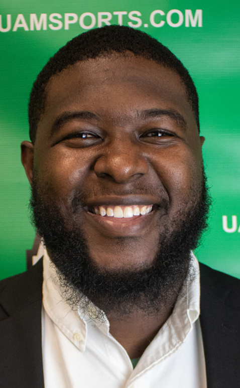Williams takes his coaching to UAM