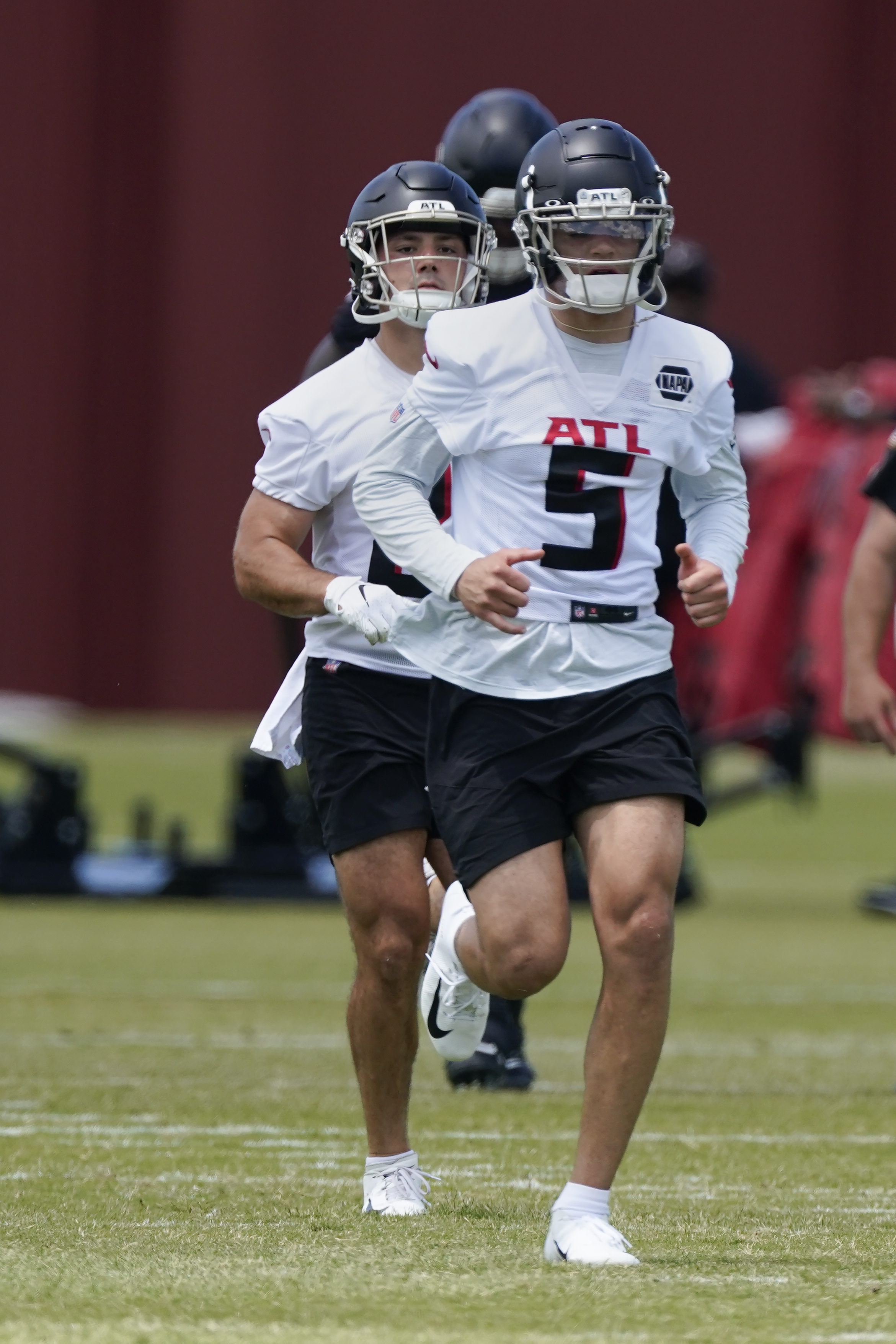 Falcons quarterback Desmond Ridder early to rise — and lead — at