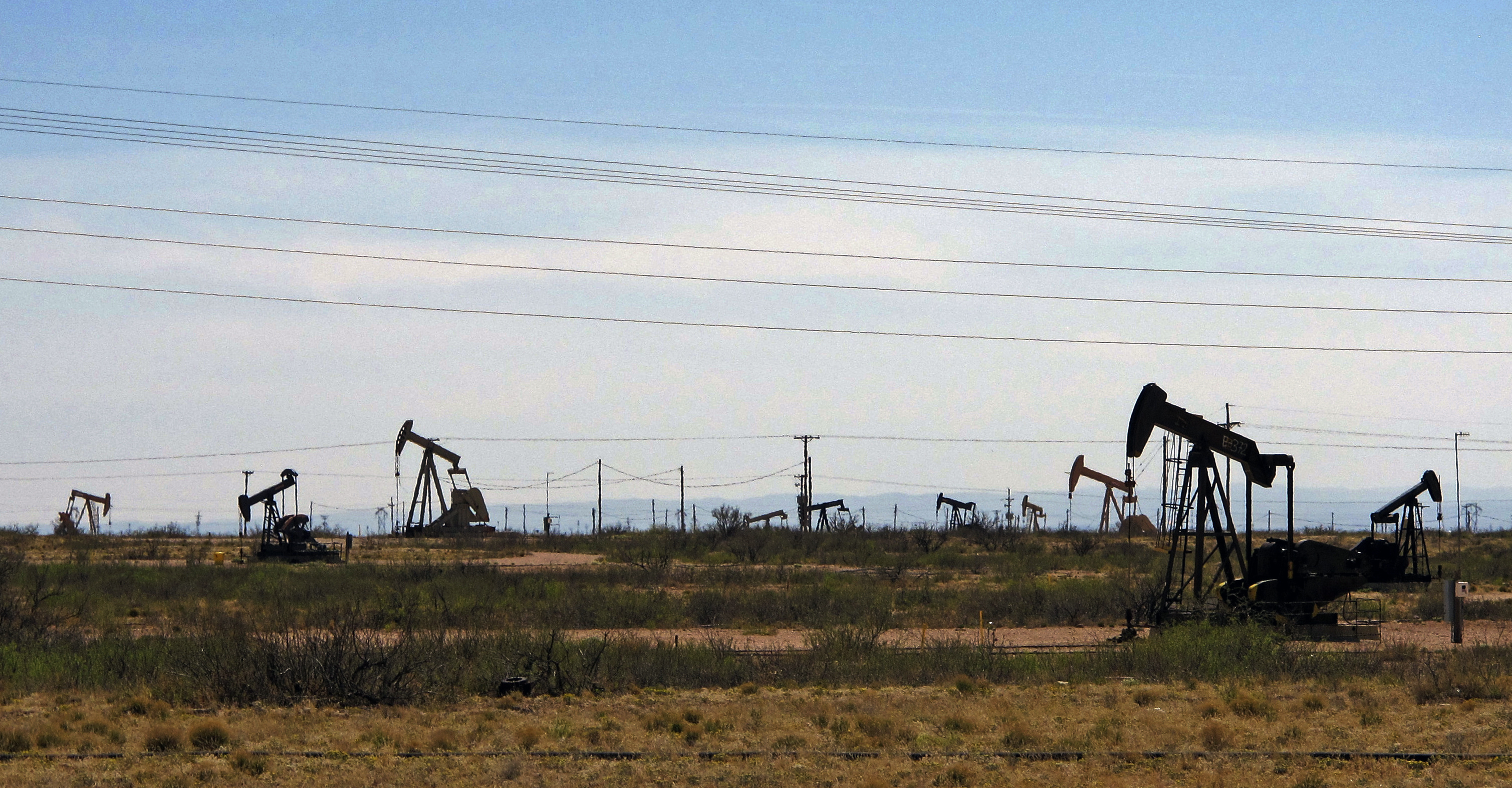 In U.S., states struggle to replace fossil fuel tax revenue - Vimarsana News