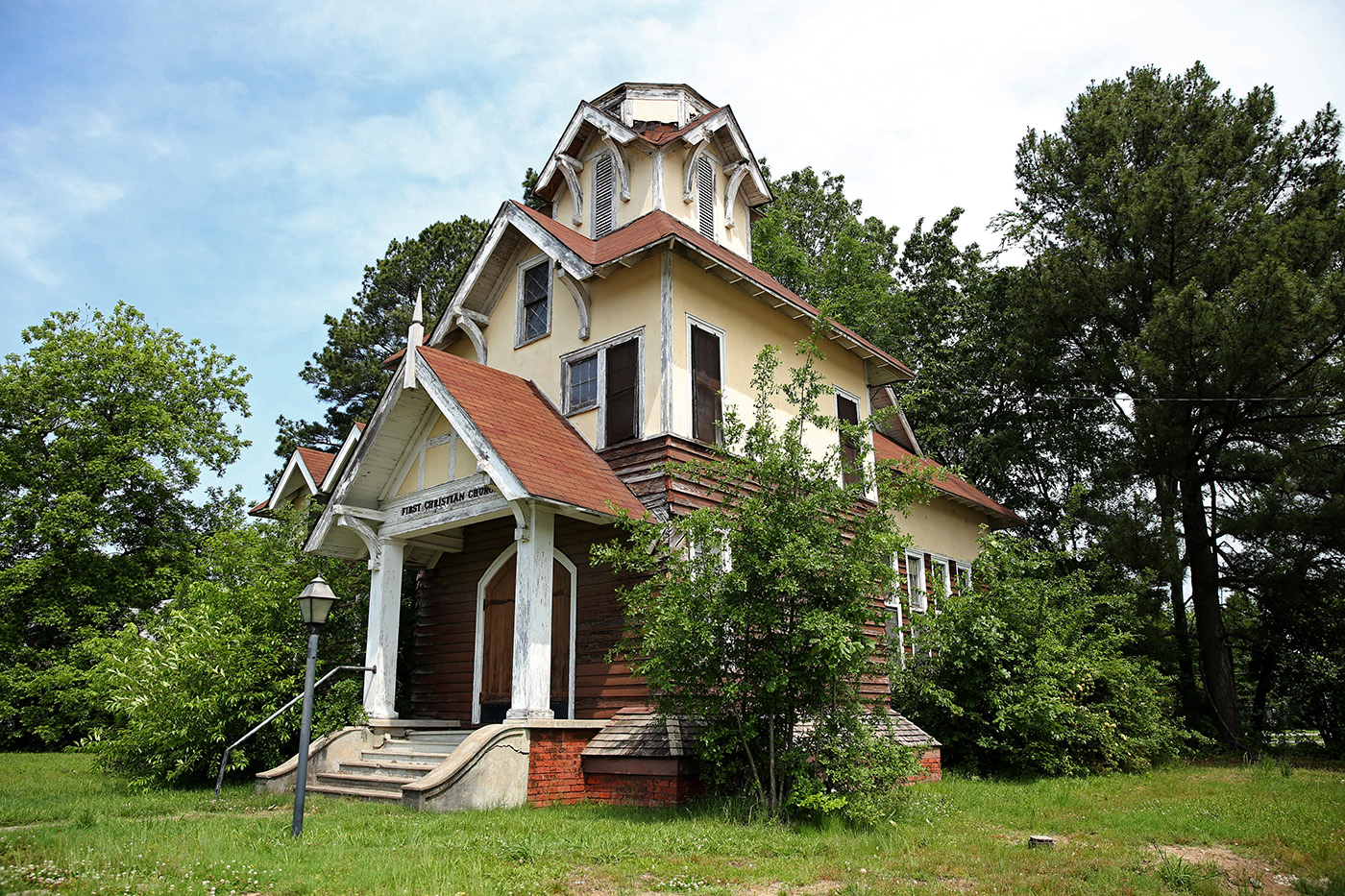 Church in Lonoke, 1850s farmstead make Arkansas' most endangered places list for 2022 - Vimarsana News