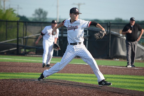 BASEBALL: Bullpups score six in third to beat Mustangs - The Sun