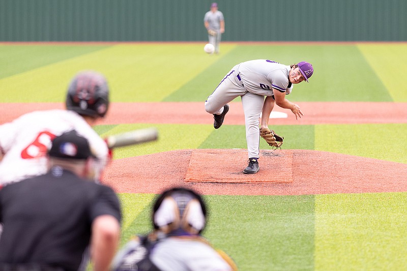 Ashdown’s Derek Hilton (23) throws a pitch during the Class 3A State Baseball Championship Saturday at Benton Schools Athletic Complex, in Benton. (Arkansas Democrat-Gazette/Justin Cunningham)