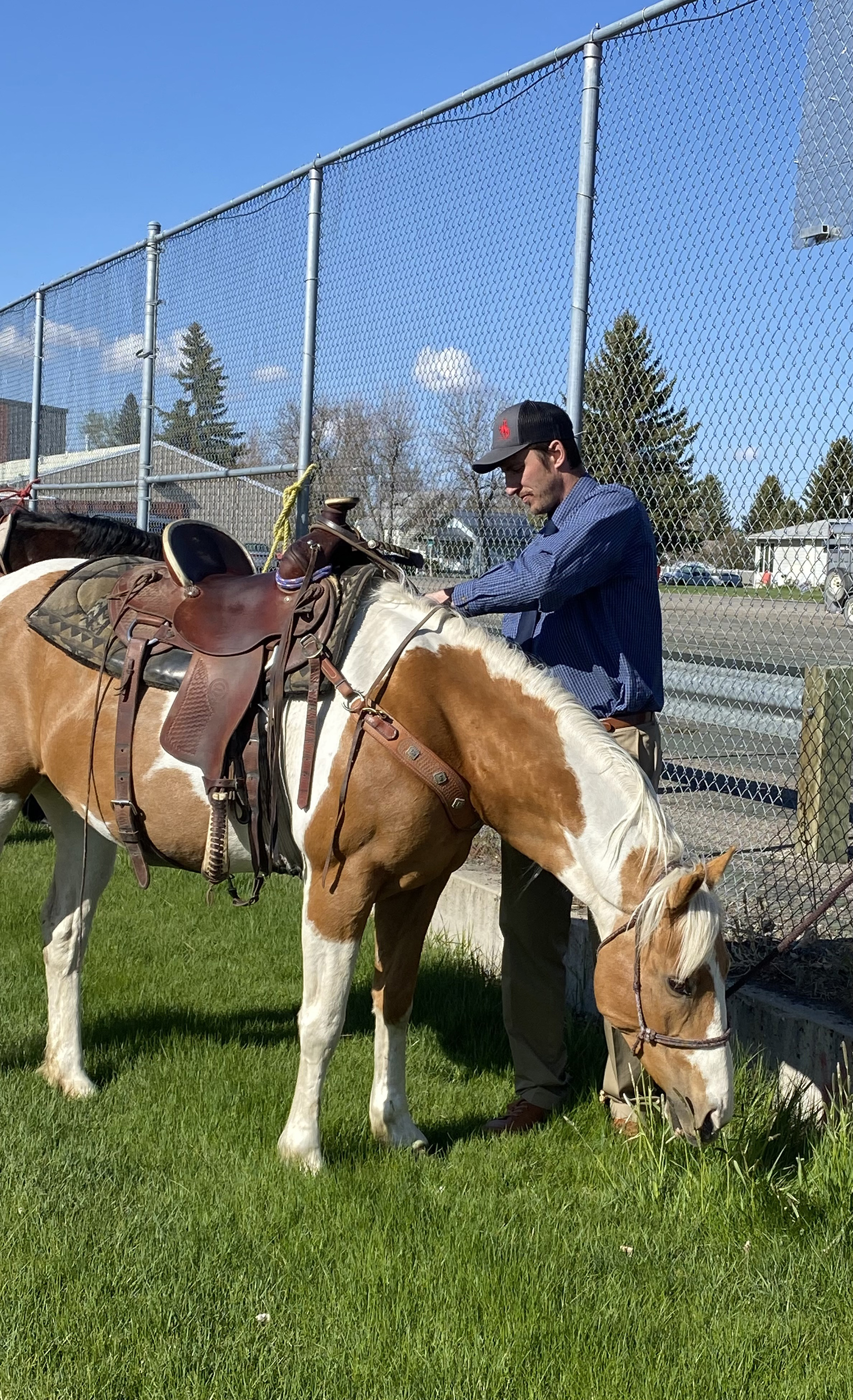 Students ride horses to school, and Montana 'law' means principal has to care for them - Vimarsana News