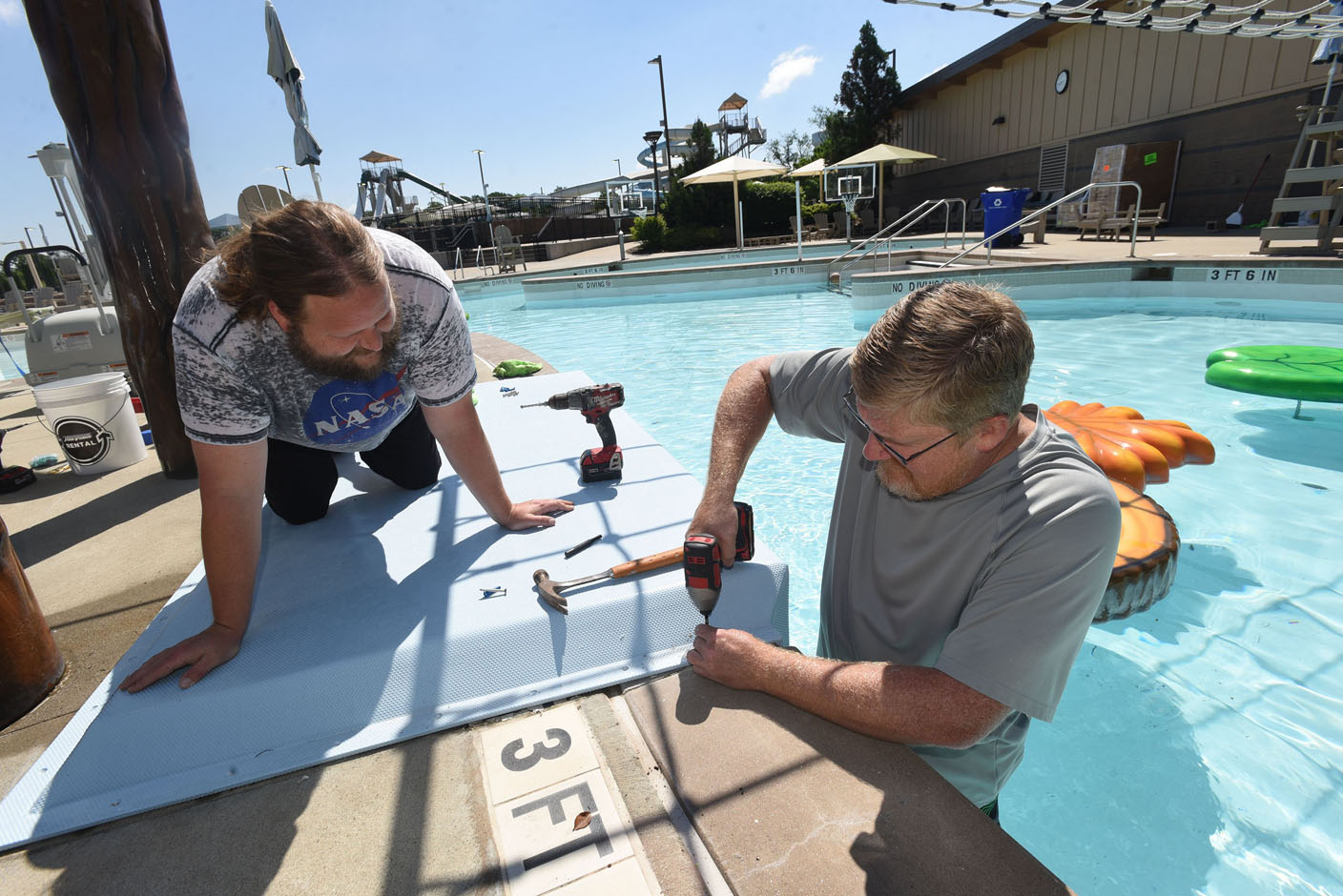 Pools and water parks open with splash in Northwest Arkansas