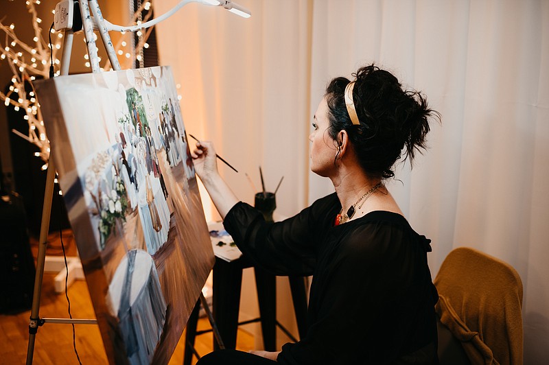 Cindy Scott paints Lindsey O'Bryan's October wedding reception at Capital Ritz Ballroom in Jefferson City (submitted photo).