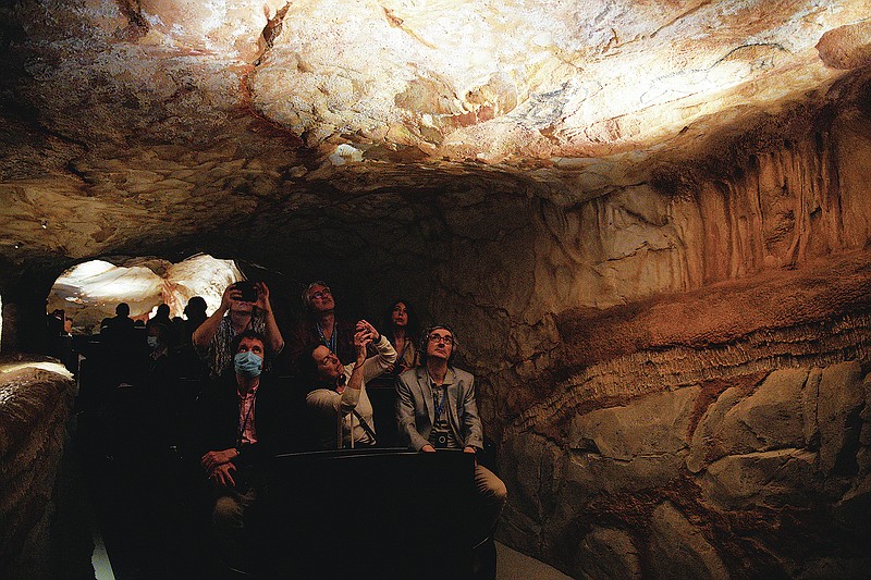 Exhibit Of Famed Prehistoric Cave To Open In Marseille   201561305 Cave 1 T800 