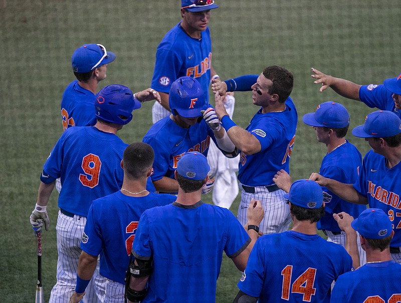 College baseball: Miami clinches series against No. 1 Florida with