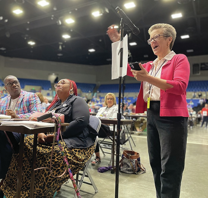 Arkansas minister issues apology for words at debate - Vimarsana News