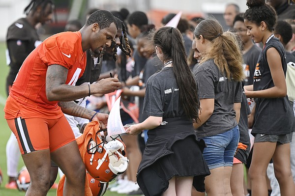 Browns’ Watson Named In 24th Lawsuit By Massage Therapists | Texarkana ...