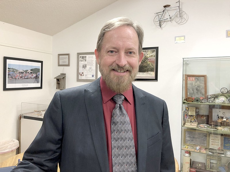 Spillars discusses Battle of Cane Hill at Bella Vista Civil War Round