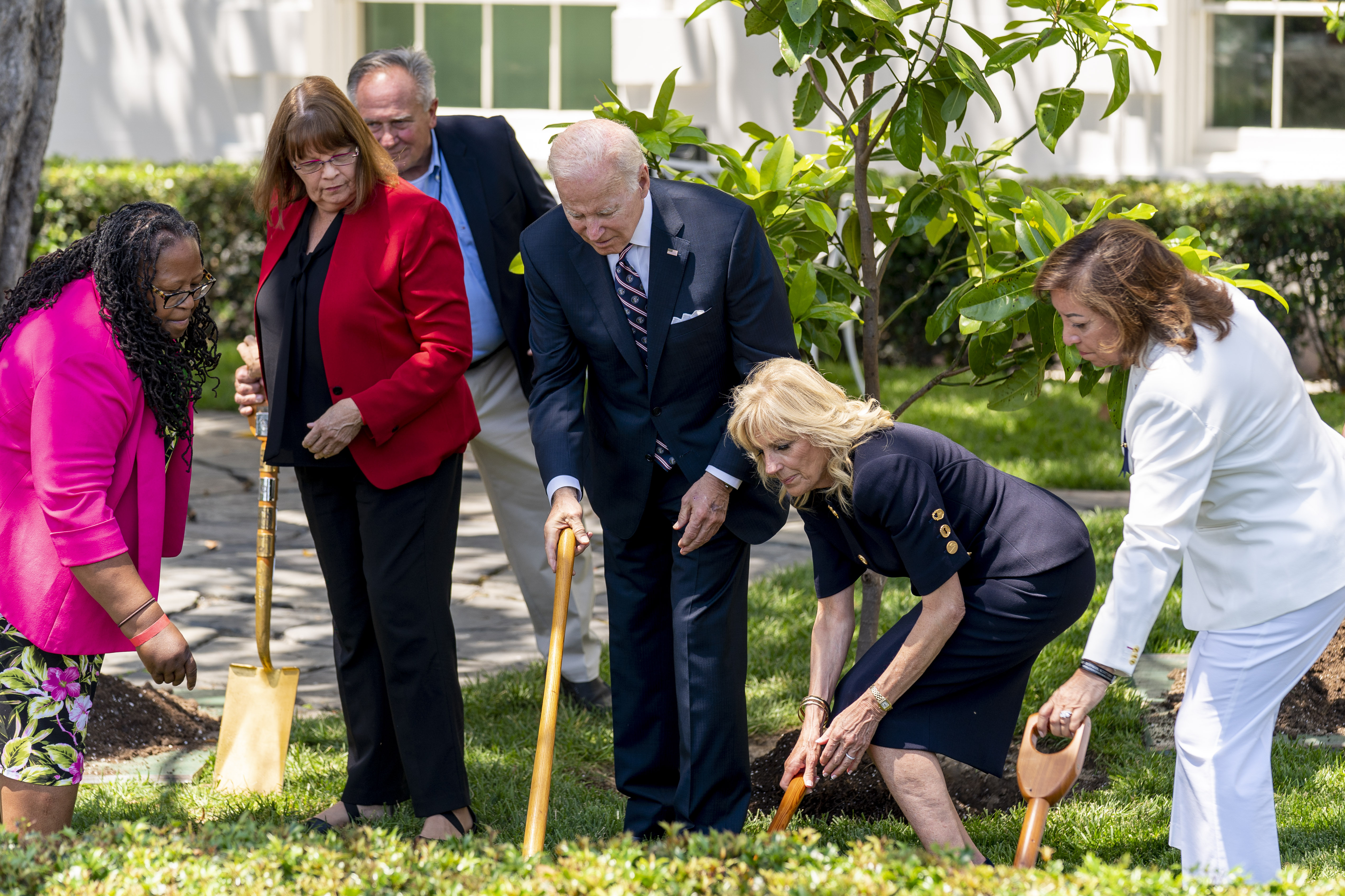 In a first, White House offering paid internships - Vimarsana News