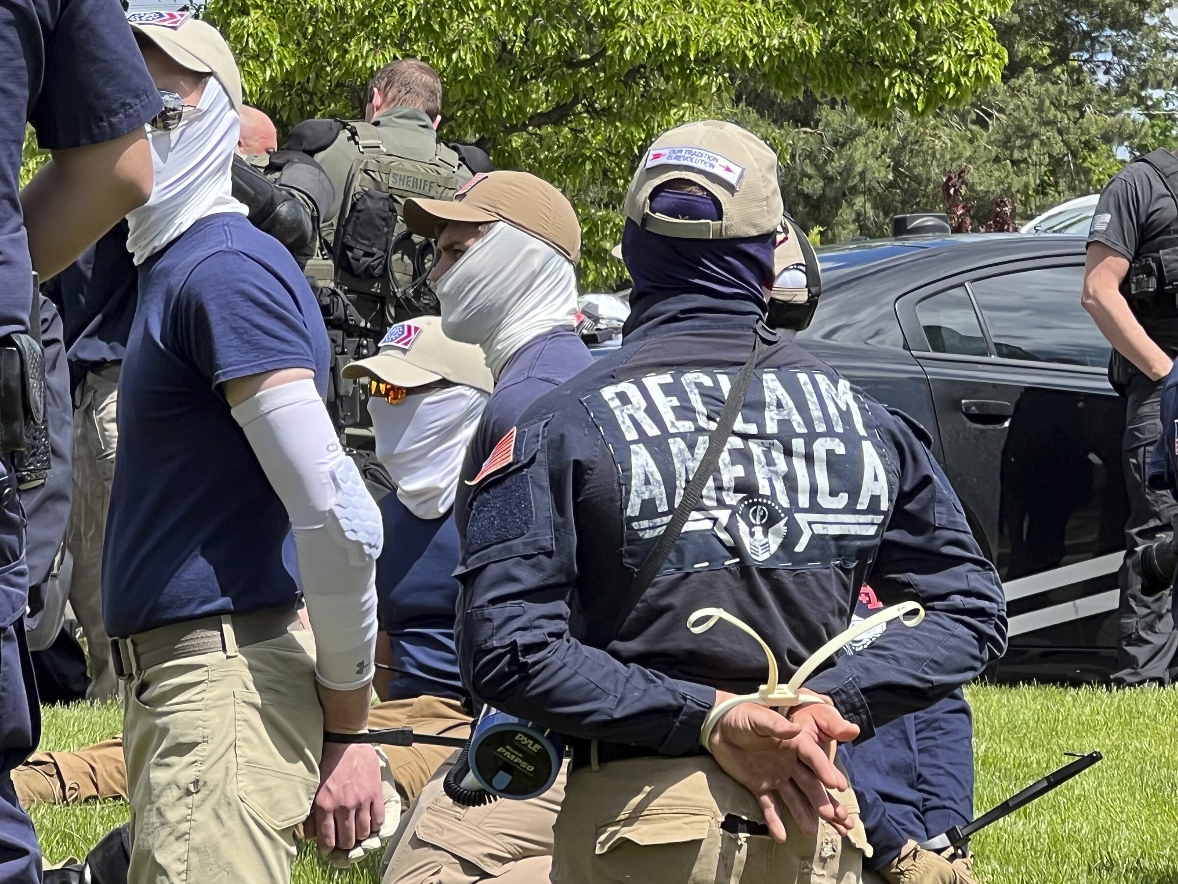 Members of white supremacist group Patriot Front arrested; Fayetteville man among 31 accused of conspiracy to riot - Vimarsana News