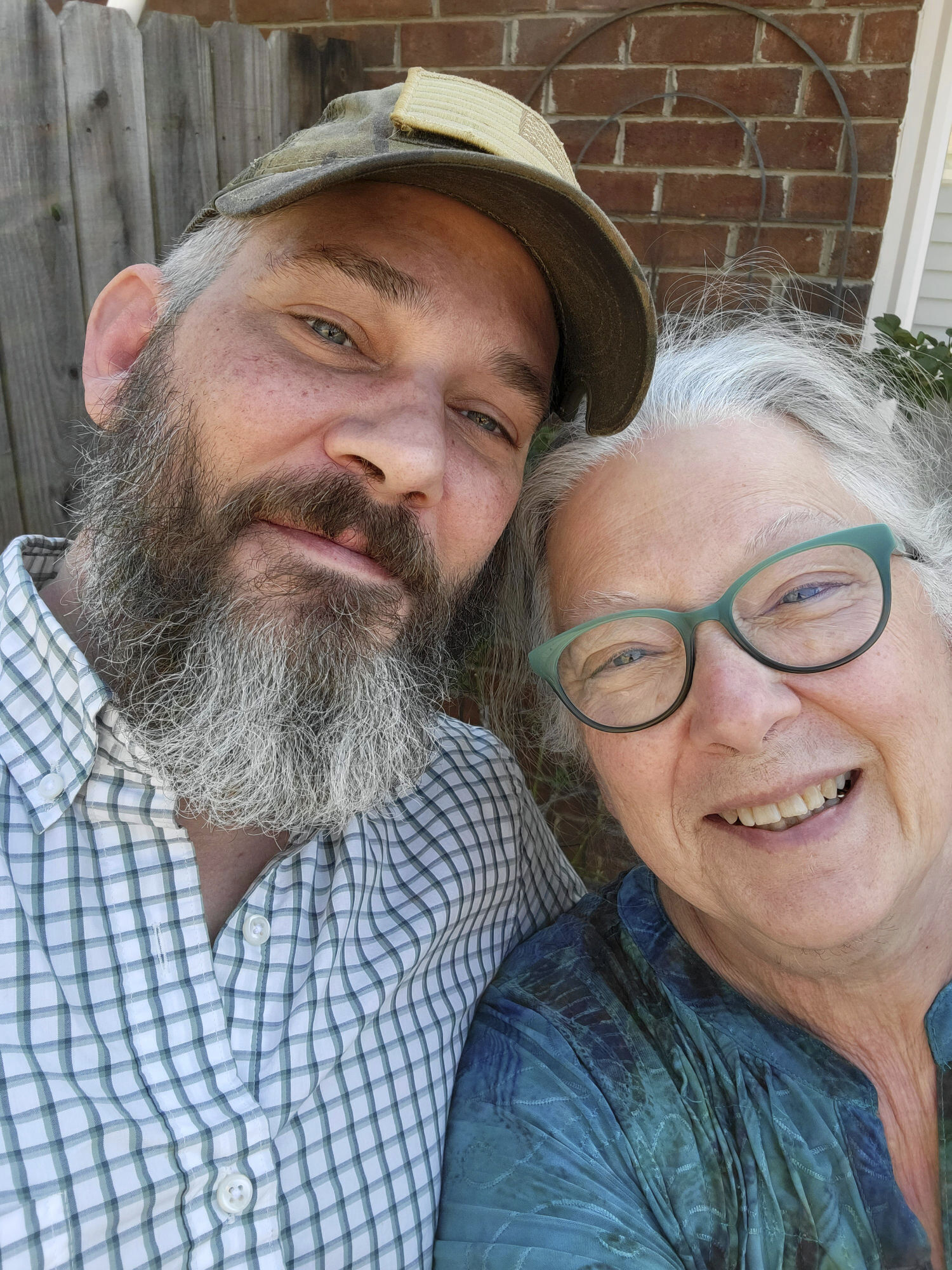 Kin await word on 2 U.S. veterans missing in Ukraine - Vimarsana News