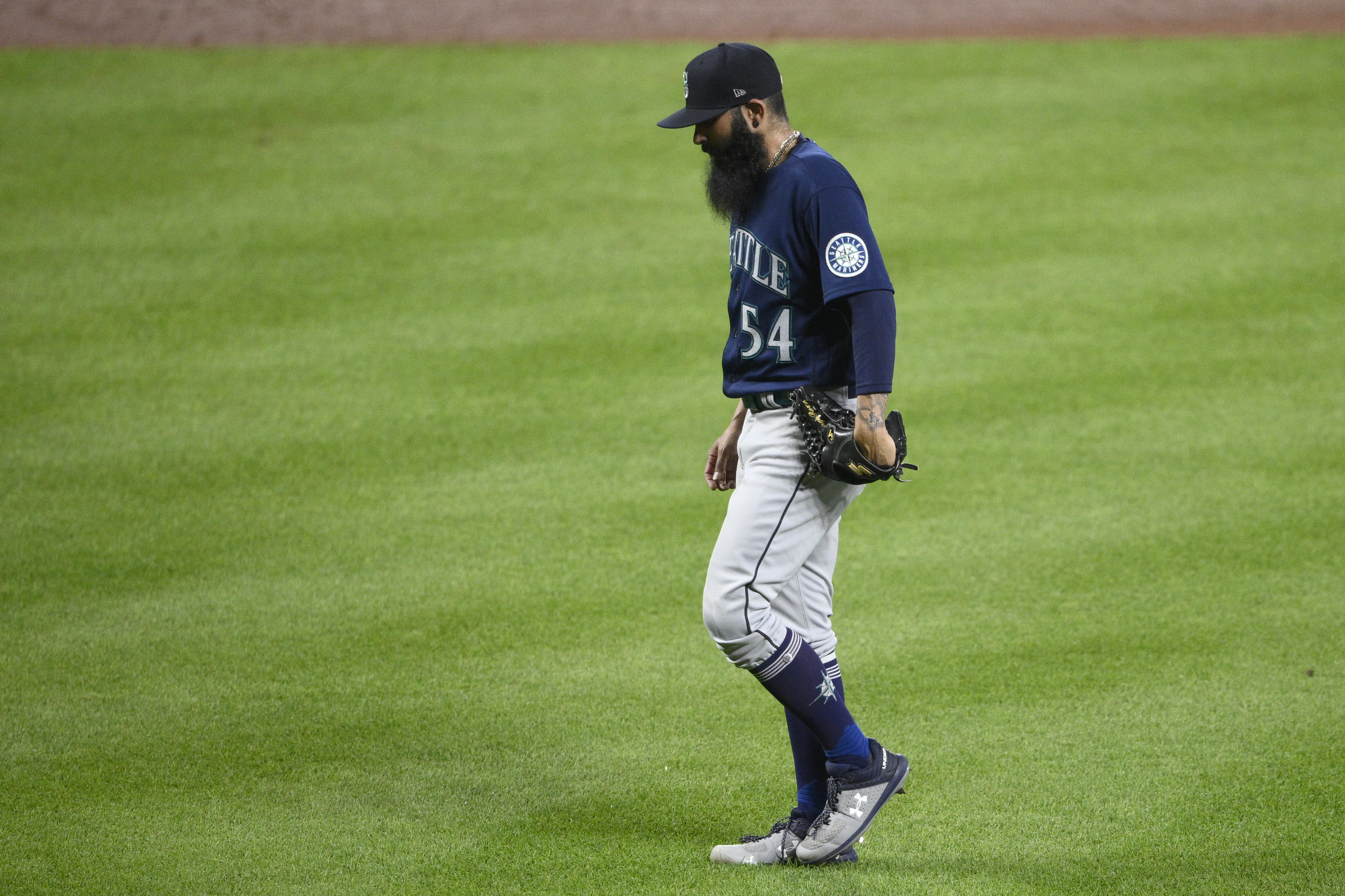 How will the Miami Marlins use relief pitcher Sergio Romo?