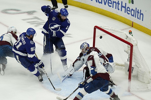 Lightning bounce back, beat Avalanche 6-2 in Game 3 - Vimarsana News