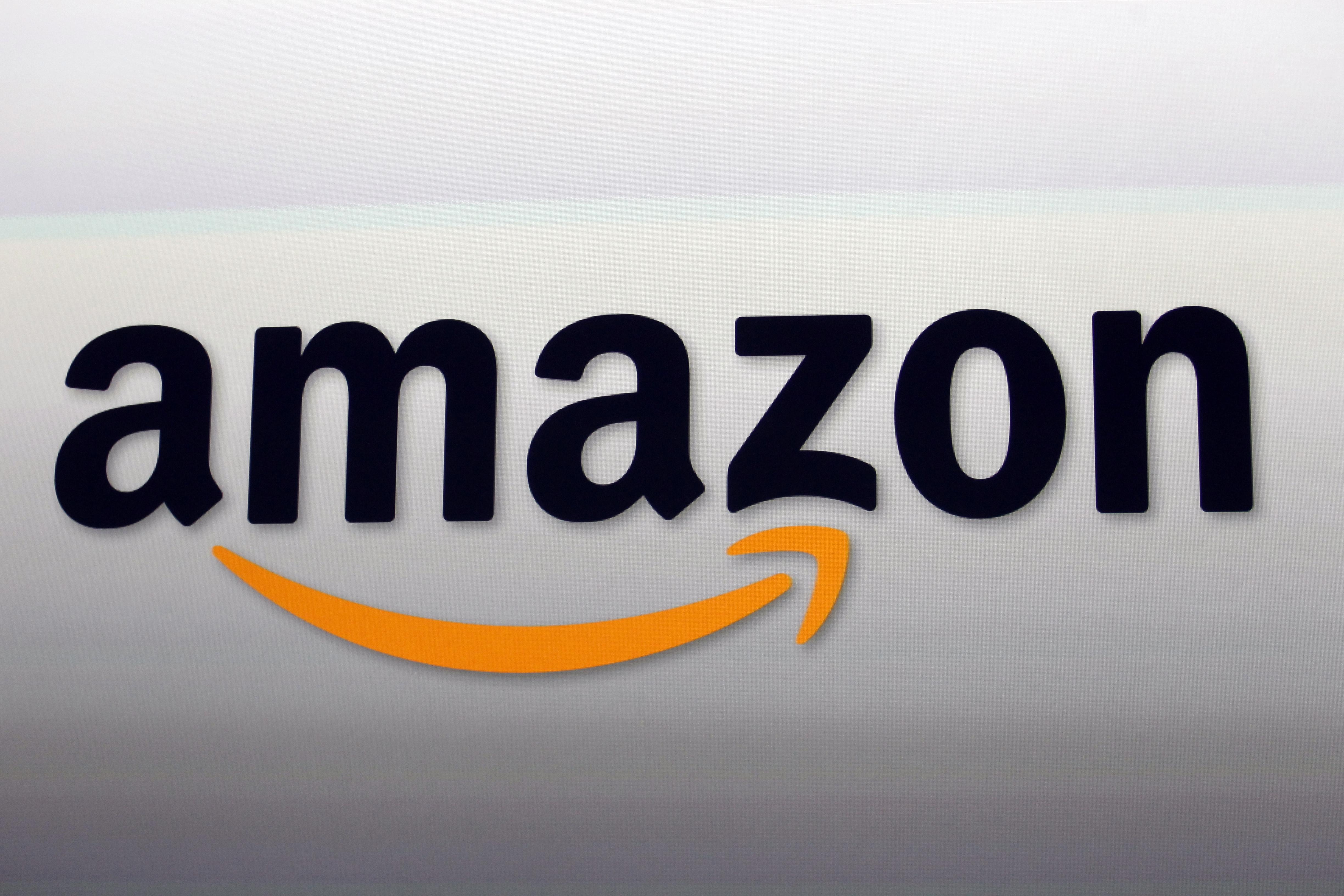 2 Black Amazon execs leave after role swap - Vimarsana News
