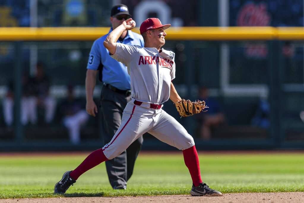 Defense flashes one last time for Arkansas at CWS - Vimarsana News