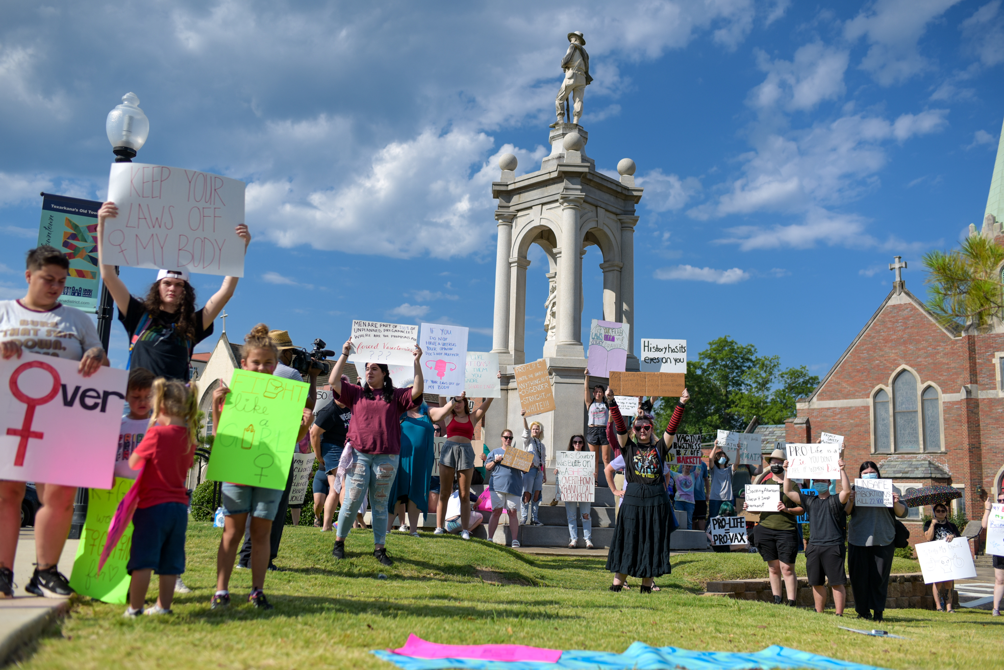 'Everyone lost on Friday' | Pro-choice supporters say all rights now in jeopardy - Vimarsana News