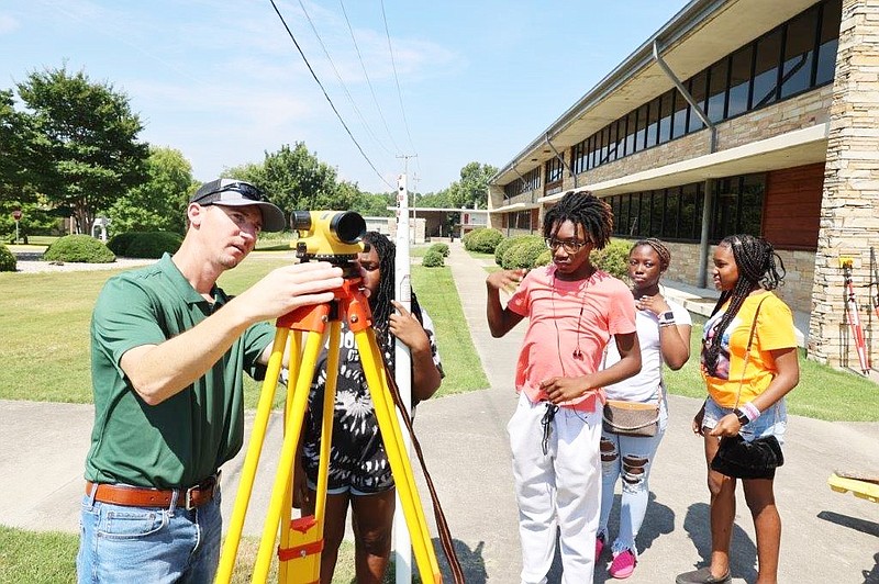University of Arkansas at Monticello participants conducting a survey with their instructor include A'Layshia Dunn, India Campbell, Zakiyah Diggs, and Kylan Galloway. (Special to The Commercial)