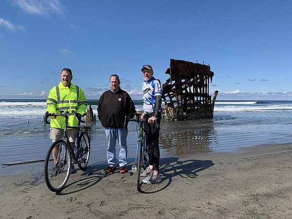 Local men complete cross-country bike ride - Vimarsana News