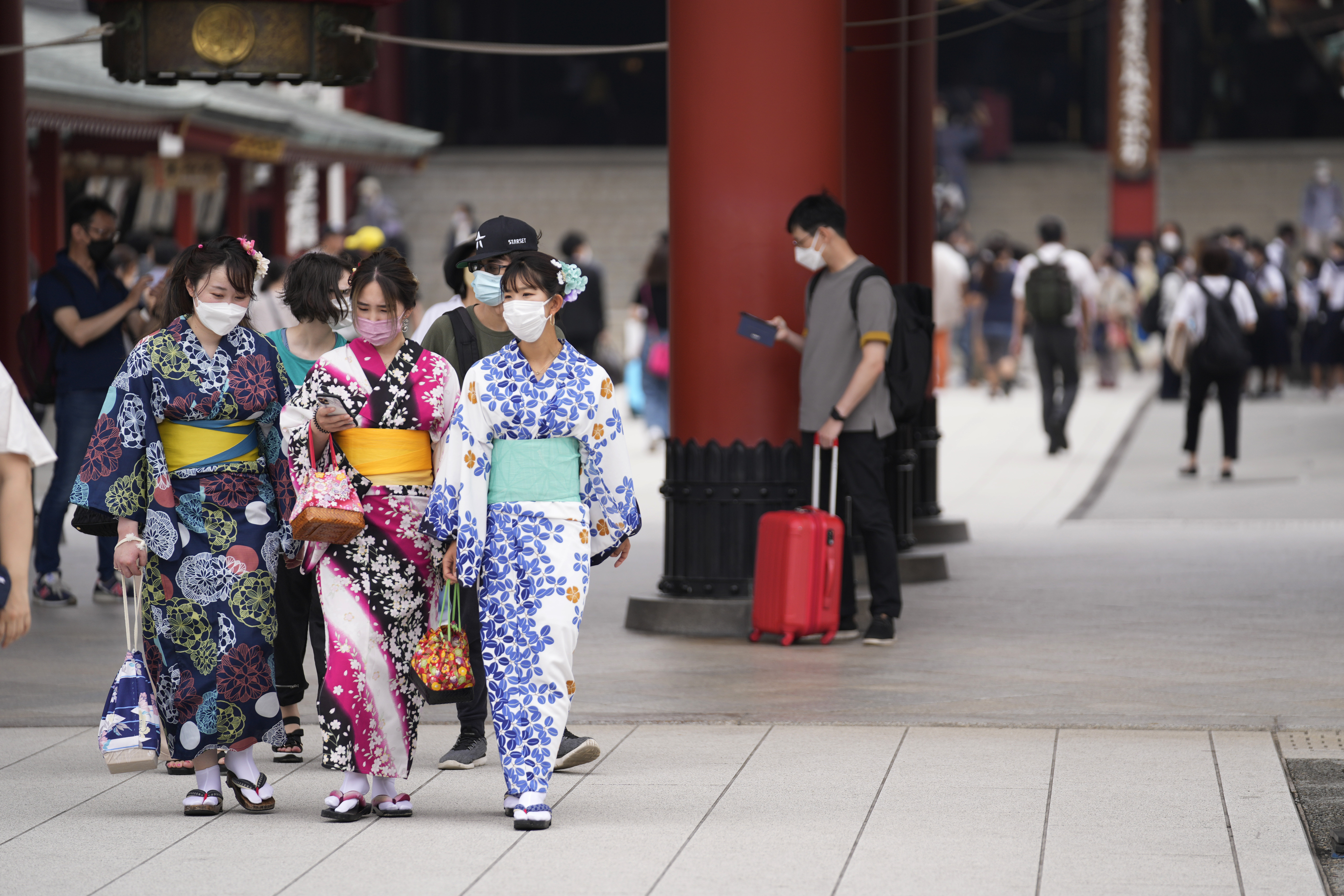Japanese eager to welcome back foreign tourists after covid restrictions - Vimarsana News