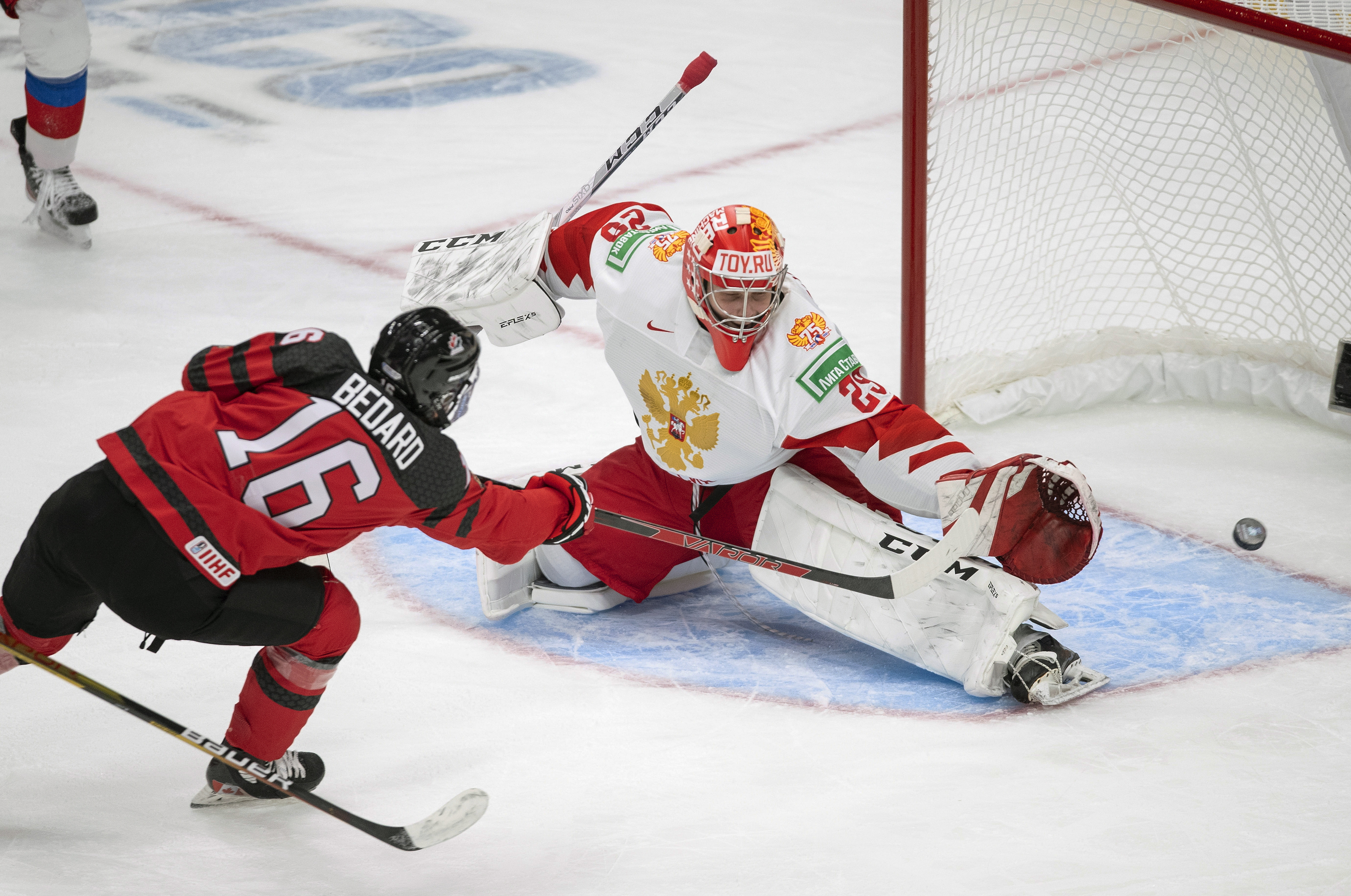 Teams weigh risks of drafting Russian prospects - Vimarsana News