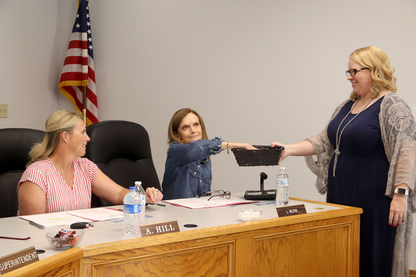 Farmington School Board approves security camera system - Vimarsana News