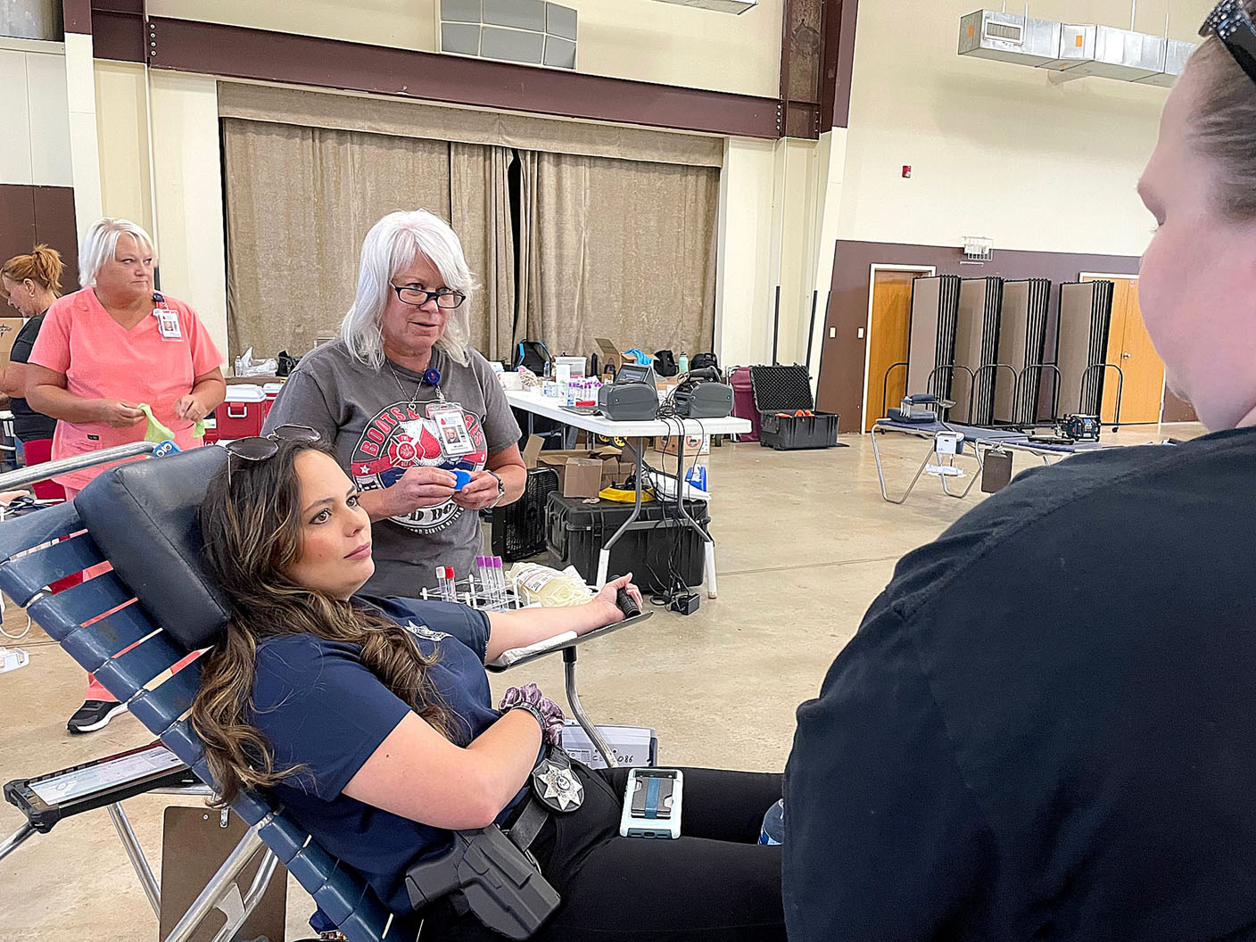 badges-take-blood-drive-trophy-from-boots-in-pea-ridge-the